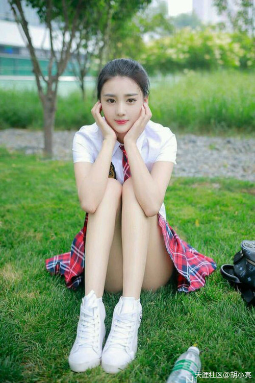 单刀赴会的英雄，当年终总决赛的团队灵魂，压倒了拉沃尔杯的单打独斗