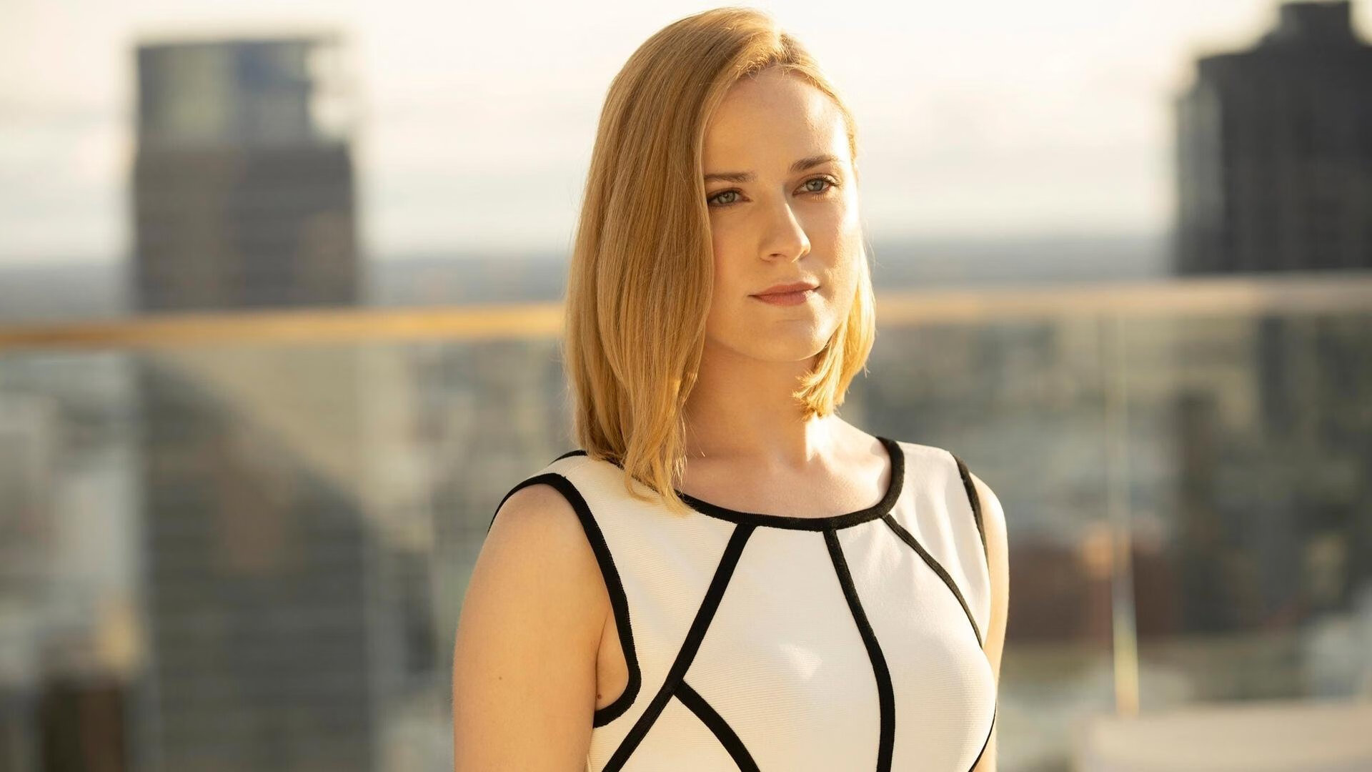 街巷双生，当F1红线切断贝蒂斯角旗时